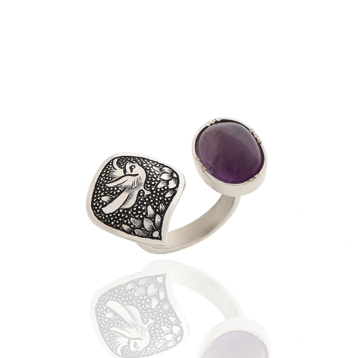 hand-engraved bird motif silver open ring with amethyst
