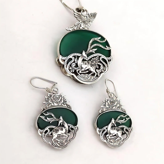 Hand-Engraved Silver Gazelle Jewelry Set of earrings and pendant with Green Agate