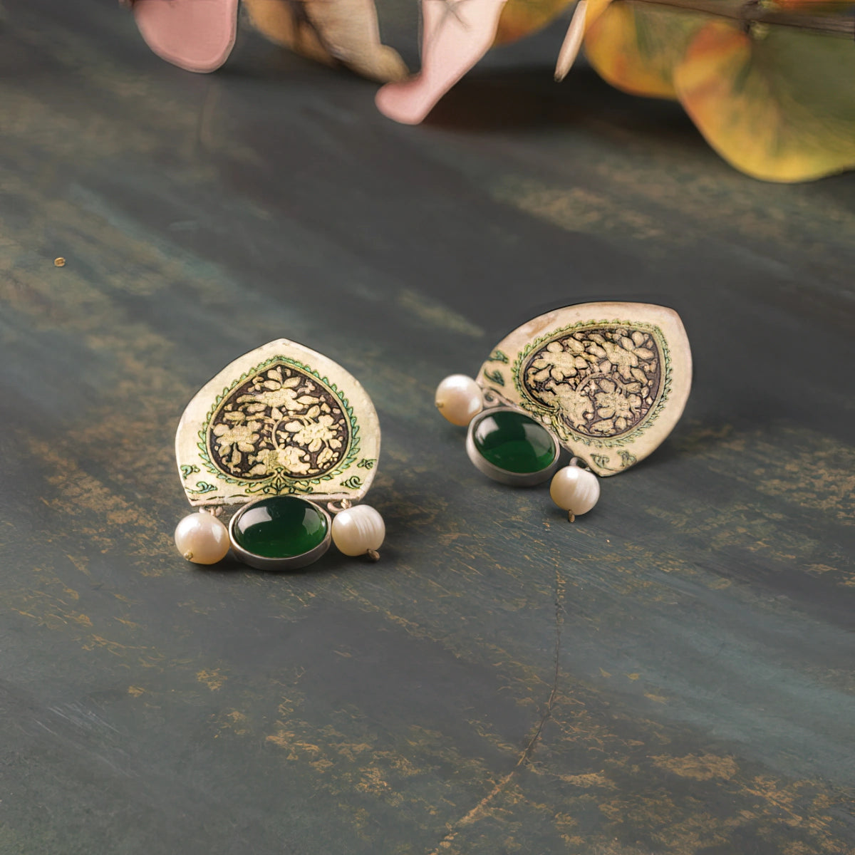 handmade silver stud earrings with green agate and pearls